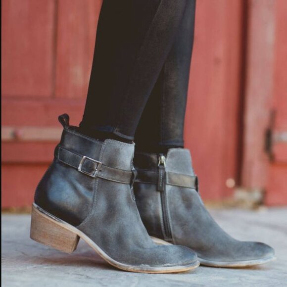 Roan Uma Hand Finished Full Grain Leather Belted Cowboy Heel Booties. 8.5 - Picture 1 of 12